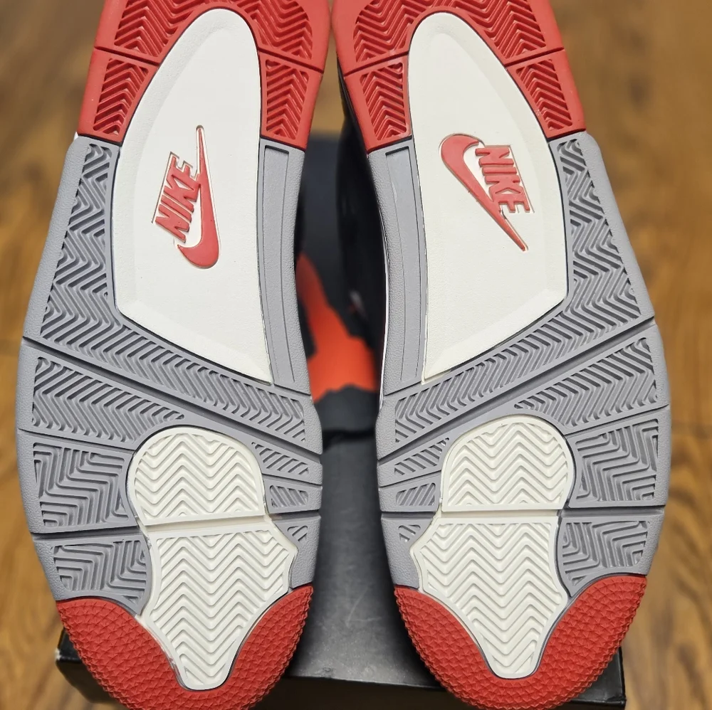 New Jordan Retro Bred 4 Men's Size 13 Shoes - Picture 9 of 13